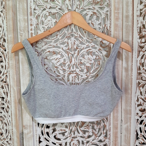 4 for 30$ 🧞♀️🧞♀️🧞♀️ HANES Cotton Bralette - Picture 1 of 3